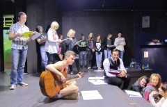 rehearsals-cast_huge_it_small_gallery